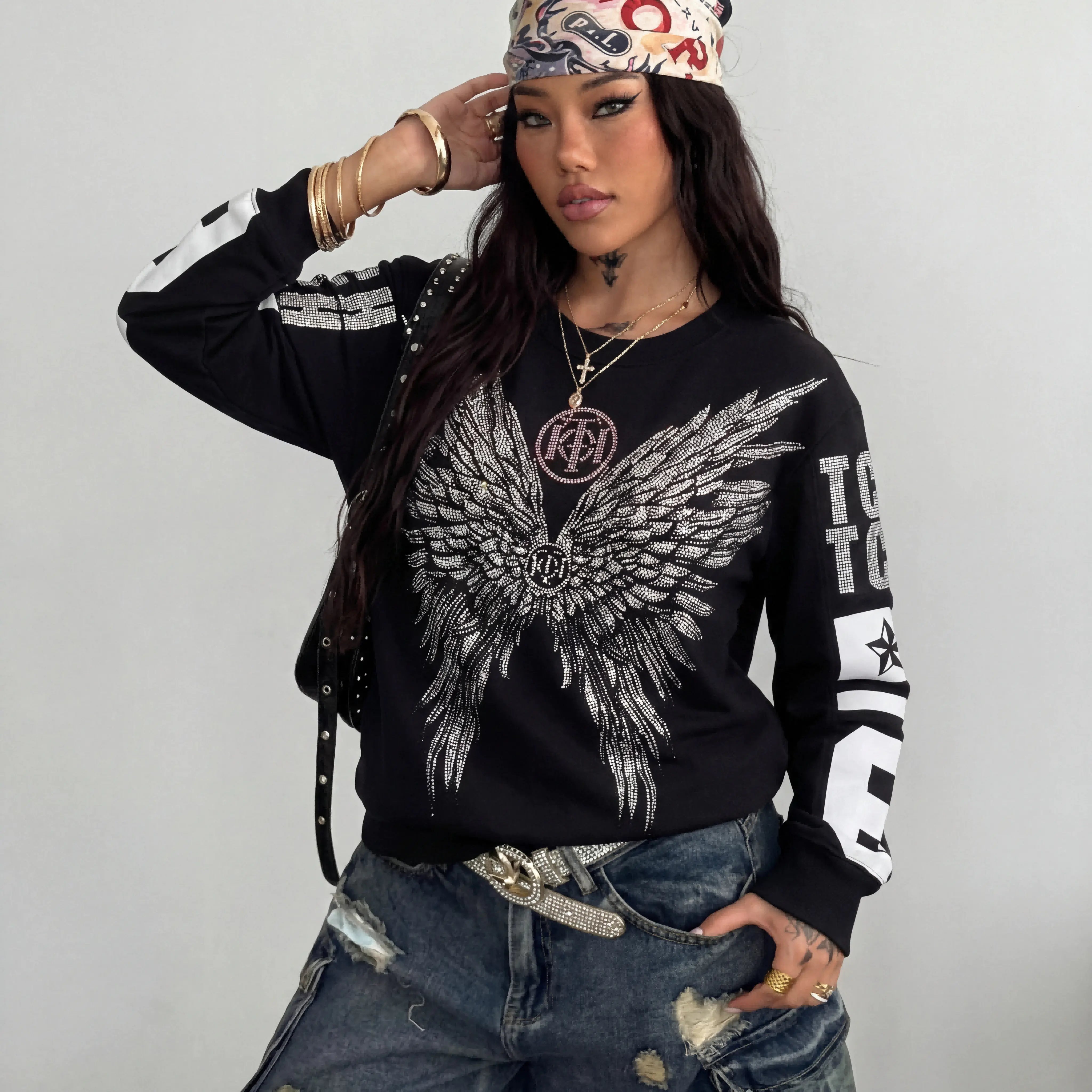 TCH 1976 Rhinestone Wings Sweatshirt: A Tribute to Streetwear Heritage and Modern Shine