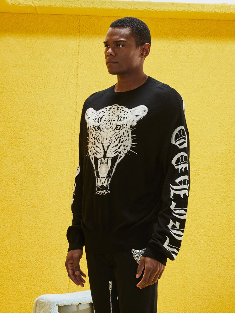 TCH Fashion Graphic Black Pullover Sweatshirt