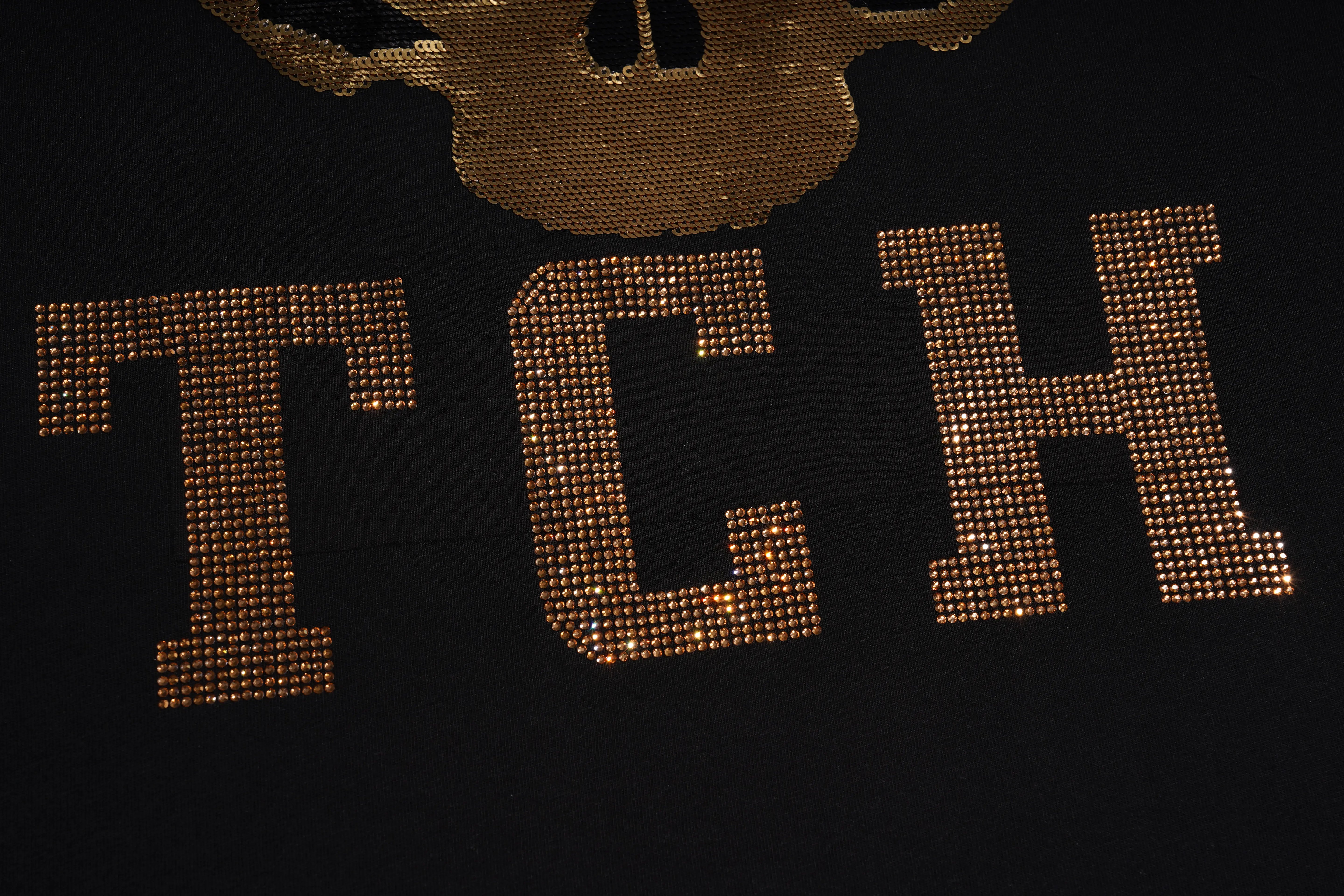 TCH Golden Skull & Star Rhinestone Graphic Black T-Shirt TCH Golden Skull & Star Rhinestone Graphic Black T-Shirt