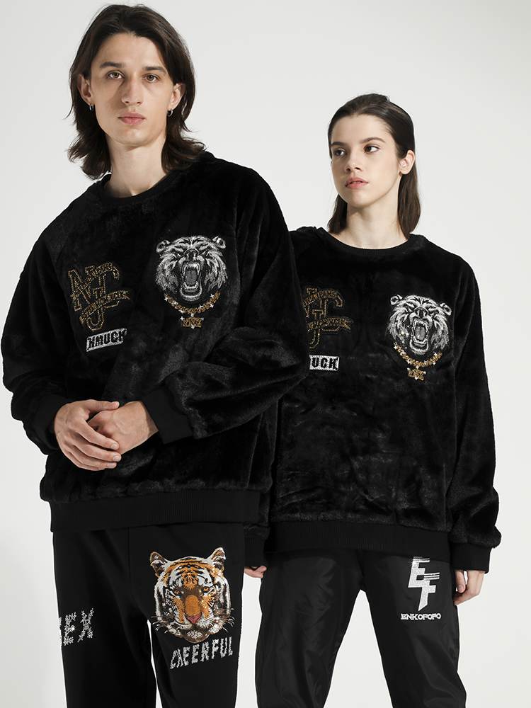 TCH Unisex Rhinestone Bear Crewneck Sweatshirt