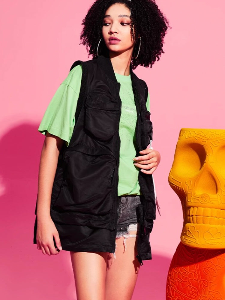 TCH Multi-Pocket Zip-Up Vest in Black