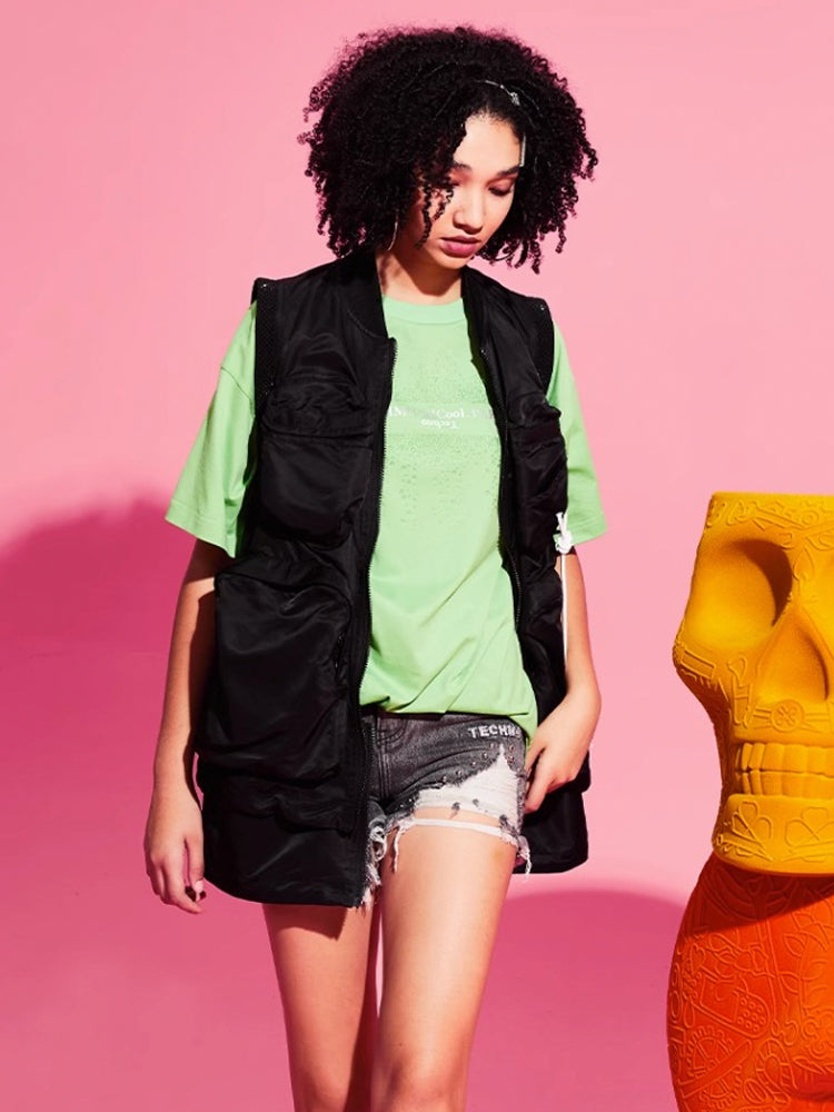TCH Multi-Pocket Zip-Up Vest in Black