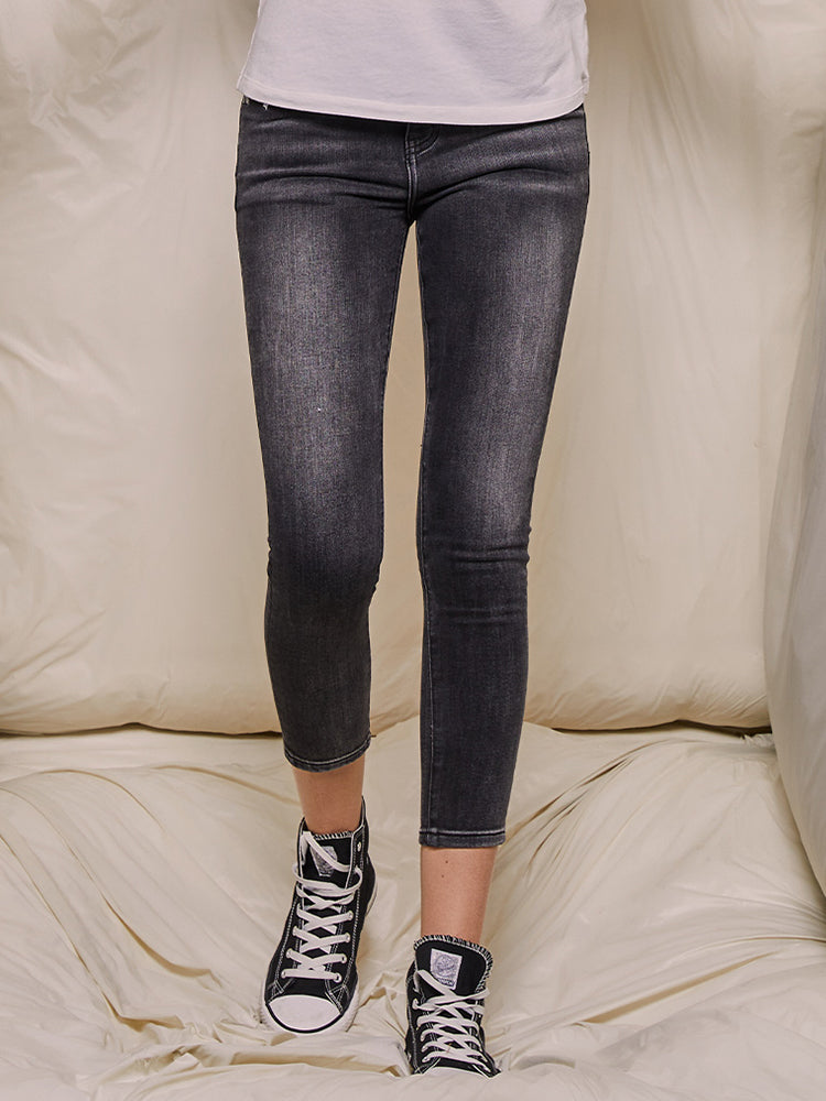 TCH Women's Mid-Rise Slim Fit Straight Jeans