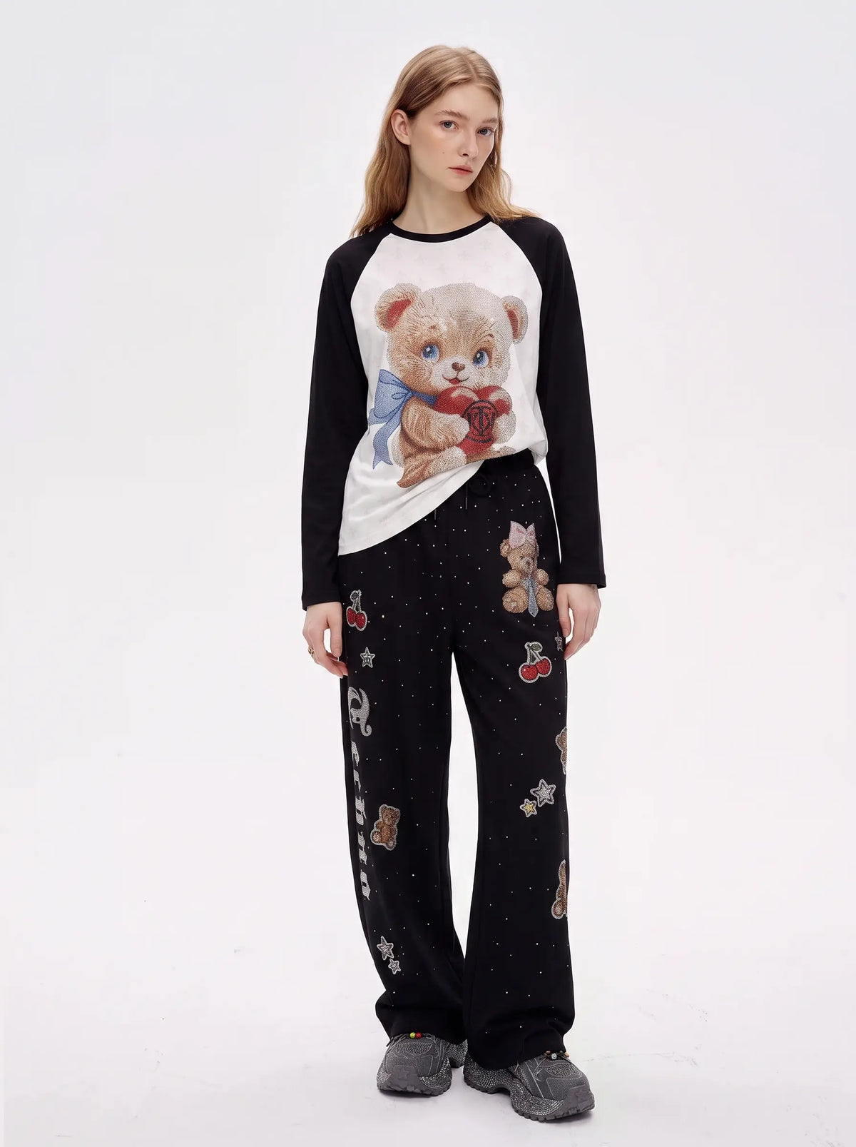 TCH Cute Teddy Bear Graphic Raglan Long Sleeve T-Shirt Luxury Streetwear Brand Official Showcase