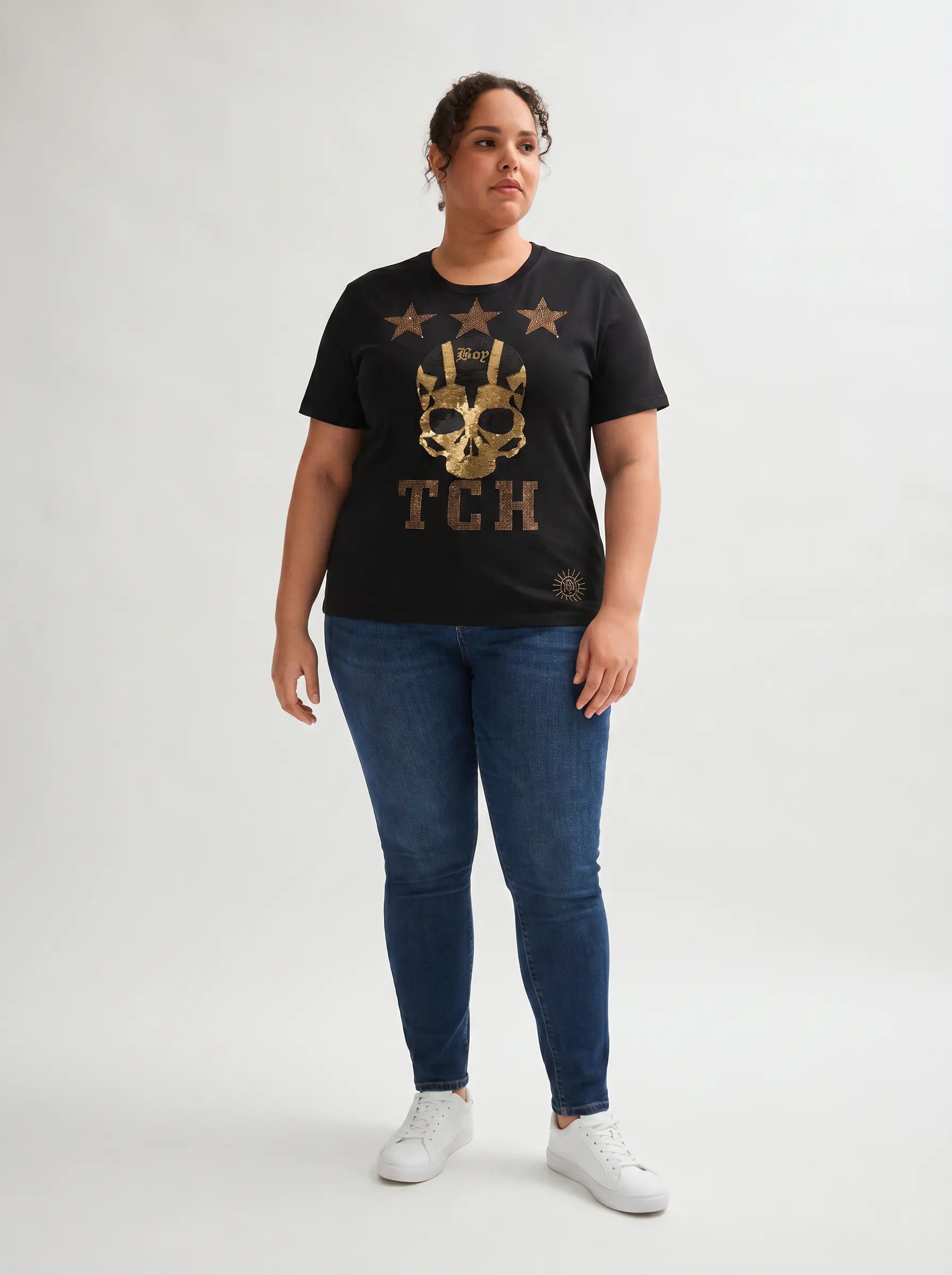 TCH Golden Skull & Star Rhinestone Graphic Black T-Shirt TCH Golden Skull & Star Rhinestone Graphic Black T-Shirt