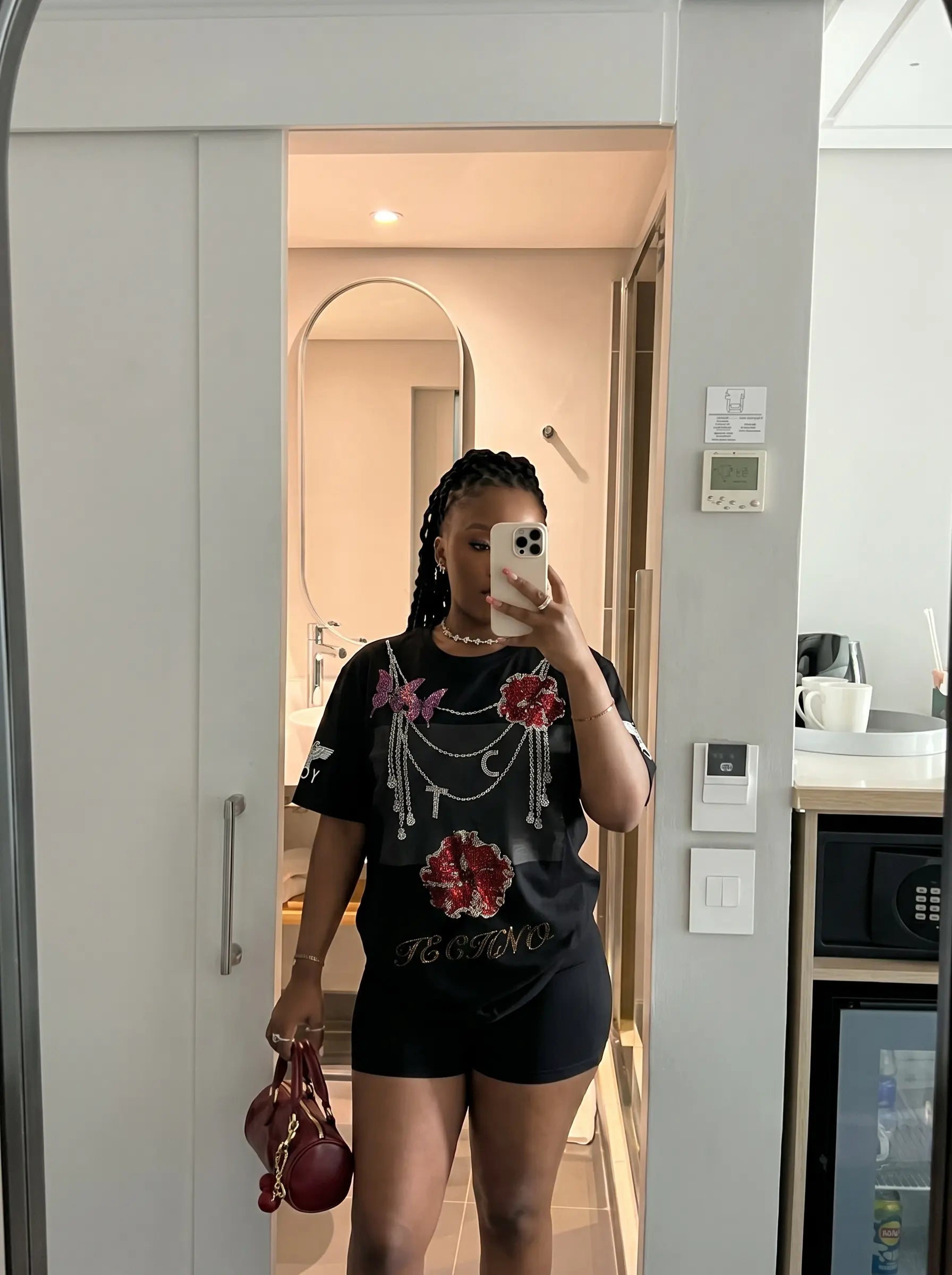 TCH Rhinestone Floral Chain Graphic Black T-Shirt - 3