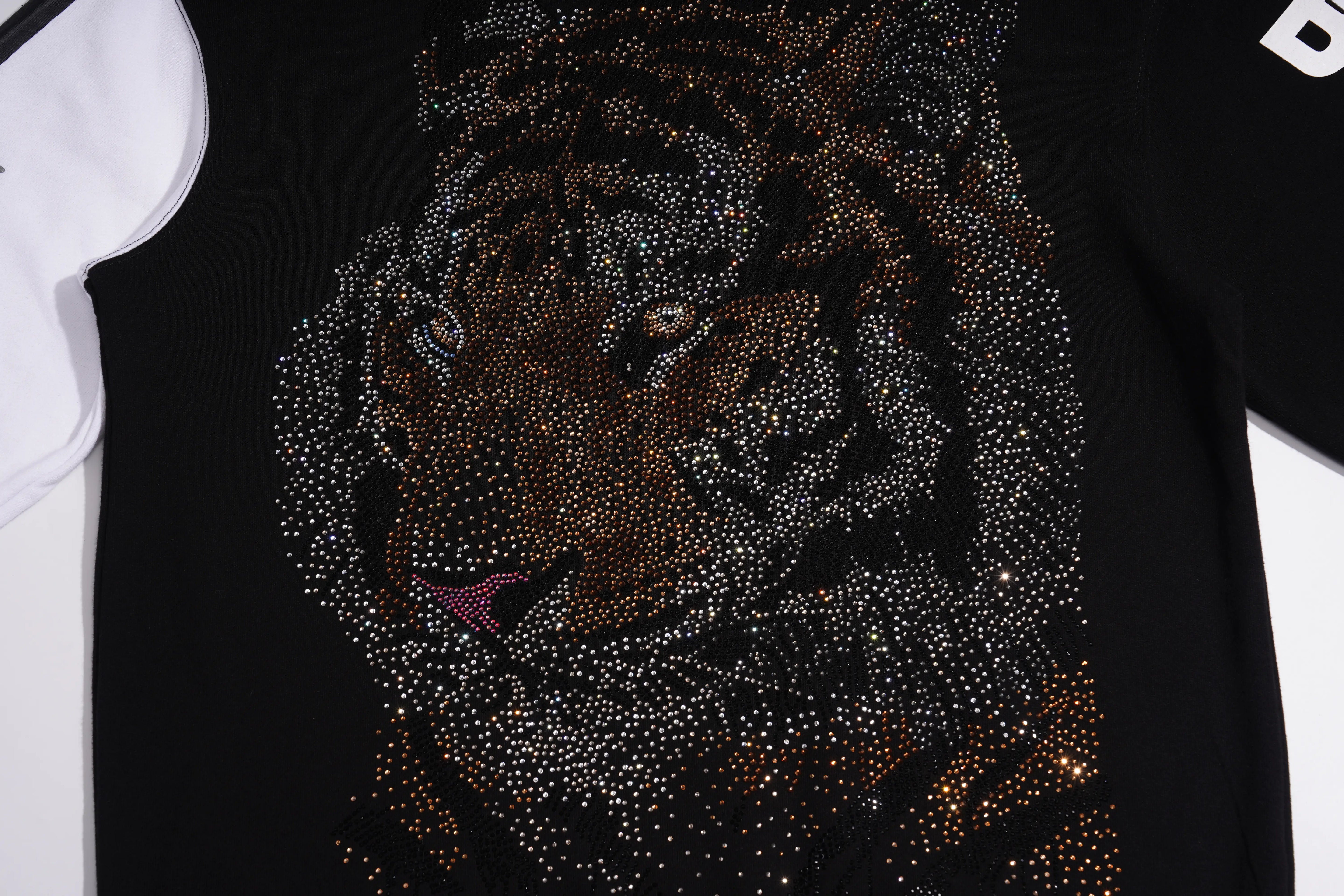 TCH Rhinestone Tiger Graphic Sweatshirt TCH Rhinestone Tiger Graphic Sweatshirt